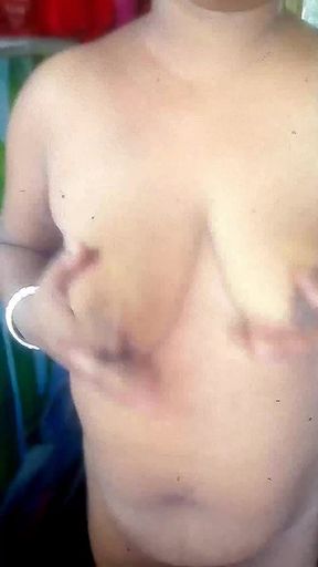 Epic moment from &quot;Sexy gita aunty&quot;