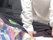 【BL】AVを見てた2人「なんで勃ってんだよ」友達のチンコを戸惑いながらしこるイケメン社会人.