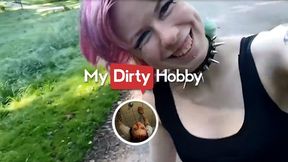 Hot - Horny Elli_Young Loves Nothing More Than Fucking With A User At A Park