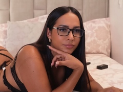 Masturbating Sexy Webcam Babe Big Boobs Webcam Solo