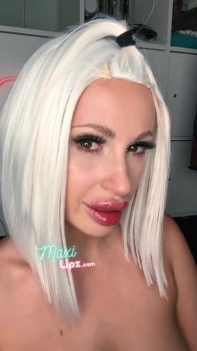 Thrilling moment from &quot;MAXI LIPZ -maxitease- Why I&#039;m banned on tiktok!&quot;