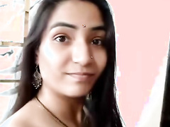 Perfect Desi Girl In Saree Show