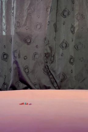 Desperate Giant and Her Little Men