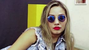 Smoking Girls From Brazil Model Taiane Virginia Slims 120's Video 0001