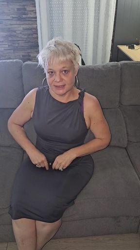 It&#039;s Hot I&#039;m Wet I Dildo My Pussy and My Ass MILF Slut