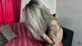 Kissing my lover while my wife is at work. By Isabelita and Victoria Dias Cam Babi part 1