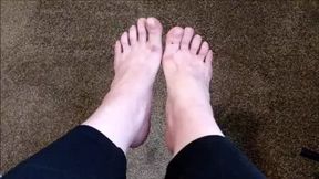 Topless BBW MILF Toenail Paint and Polish