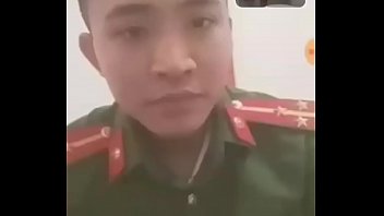 Slave c&ocirc_ng an chơi online