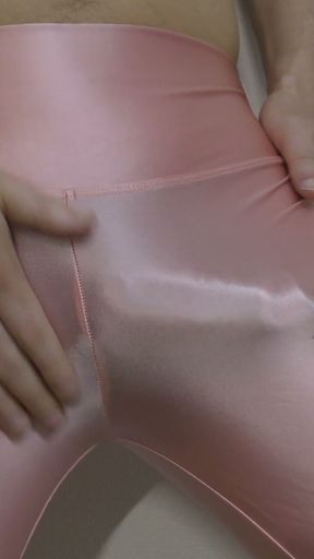 Masturbation with pink spandex leggings   Clip 1