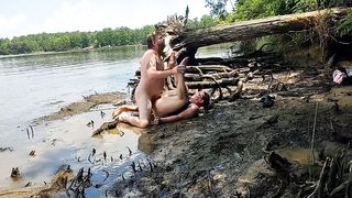 Thick butt vulgar ex-wife creampied fucking into the mud