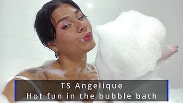 TS Angelique - Bubble bath with final cum ? - very exclusive video - short version