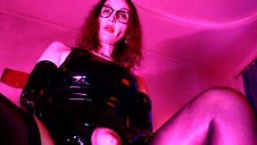 Femdom Solo Mistress Eva Latex Goddess in Vinyl Heels