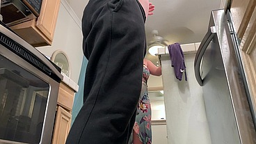 Stepmom is horny and stuck in the dishwasher