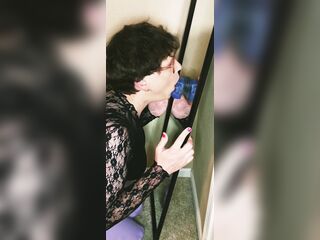 Trans Femboy Sucking Sextoy Deepthroat