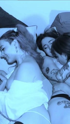 KHALAMITE Coworkers lick and fuck each other - French Lesbians - Paranormal Activi&amp;#039;tities 2/4   Clip 1
