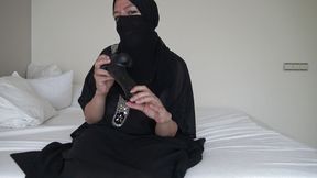 An Algerian Wife Humiliating Her Husband's Small Cock With A Black Cock