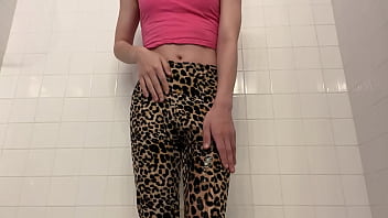 Sissy in leopard print wets herself