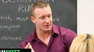 Female student gets attracted by her professor and seduces him