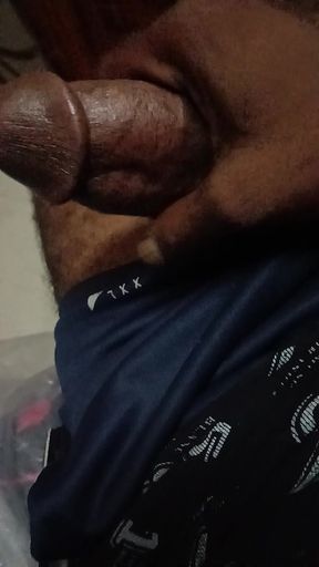 Alone at Late Night in My Room, so I Did It Alone