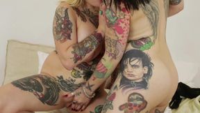 Romantic couples had fun on fingering pussies