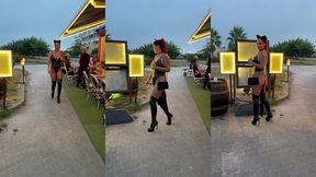 je m exhib devant un restaurant deguisee en petite chatte, un long plug queue ...