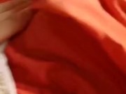 Le mie gambe e il mio pacco sotto il costume