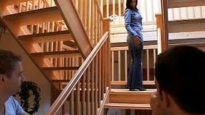 Simone Peach takes on a hot gangbang with DP and anal