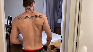 Carmona fodendo o rabao gostoso do gringo Dato Foland sem camisinha