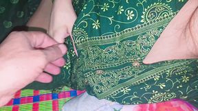 Chut Nahi Dongi - Andar Na Dalna Bas Haath Laga Lo????