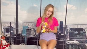 Vika's Sexy AUTUMN Balloon Blow and POP HIDEF