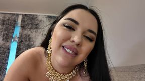 my big ass stepsister sucks my dick and fucked doggy style