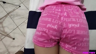 Mi Padrastro me Engaño Para Hacerme Masaje y tocar mi Culo y Mi Vagina y yo No Pude hacer nada