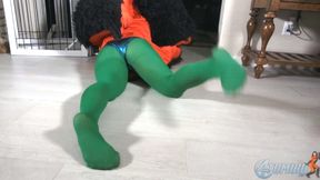 ROBYN STUCK AND IN TROUBLE