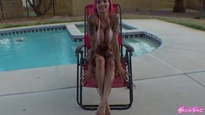 sexy anna bells peaks gets herself off with two toys at the same time!