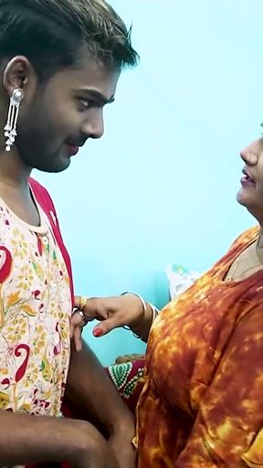 DESI BOY FUCKING HARD WITH DESI SEXY BHABI, HARDCORE SEX   Clip 1