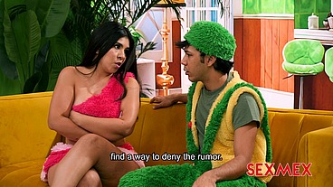 SEXMEX - SEX WITH HER STEPSON . Elizabeth Marquez