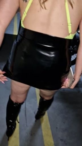 I love pissing everywhere