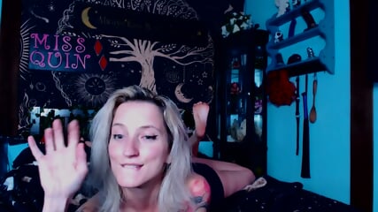 Teen gymnast's flexible legs spread wide for rough creampie