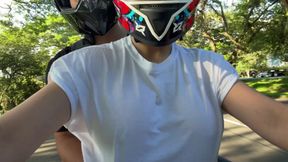 Picking up My Favorite Didi Client Without a Bra, I Convince Him to Fuck!