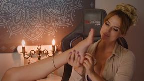 Weronika Tickle Feet Of Pretty Stella - Part 02 - HD 2560x1440
