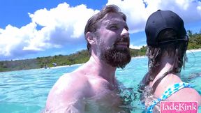 Sleazy partners enjoy each other at the beach