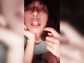 PEQUEÑO FEMBOY DEPILADO PARA SER LLENADO POR DETRAS