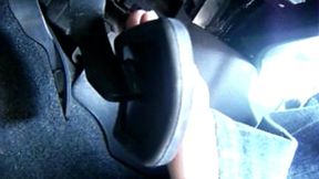 252-AlyseRevvingNissanSentraBareClip(foot_cam)