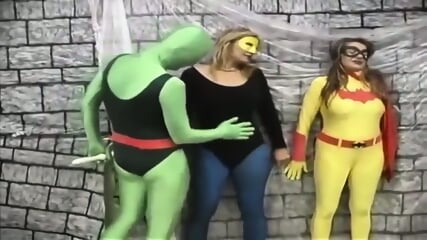 Superheroine Wrapped  Kinky4Ever