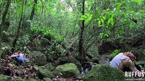 vagabunda fode gostoso em publico na trilha sem preservativo - ana rothbard