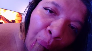 I'm looking for a nice cock that can eat my big pussy and touch my big ass