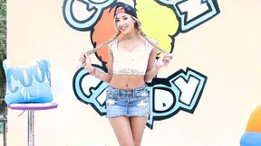 ”Chloe Amour loves Booty-to-mouth Flavor”