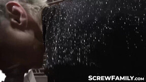 Hot step granny Belinda Bee & family cum together at a swingers club