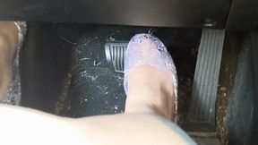 Simple Summer Pedal Pumping in Clear Jellies -Flats