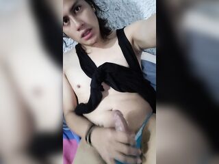Putita femboy sissy
